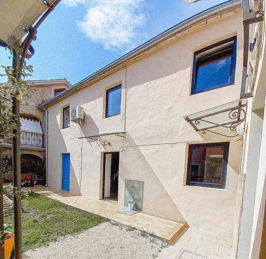 Apartment Muretto Basanija
